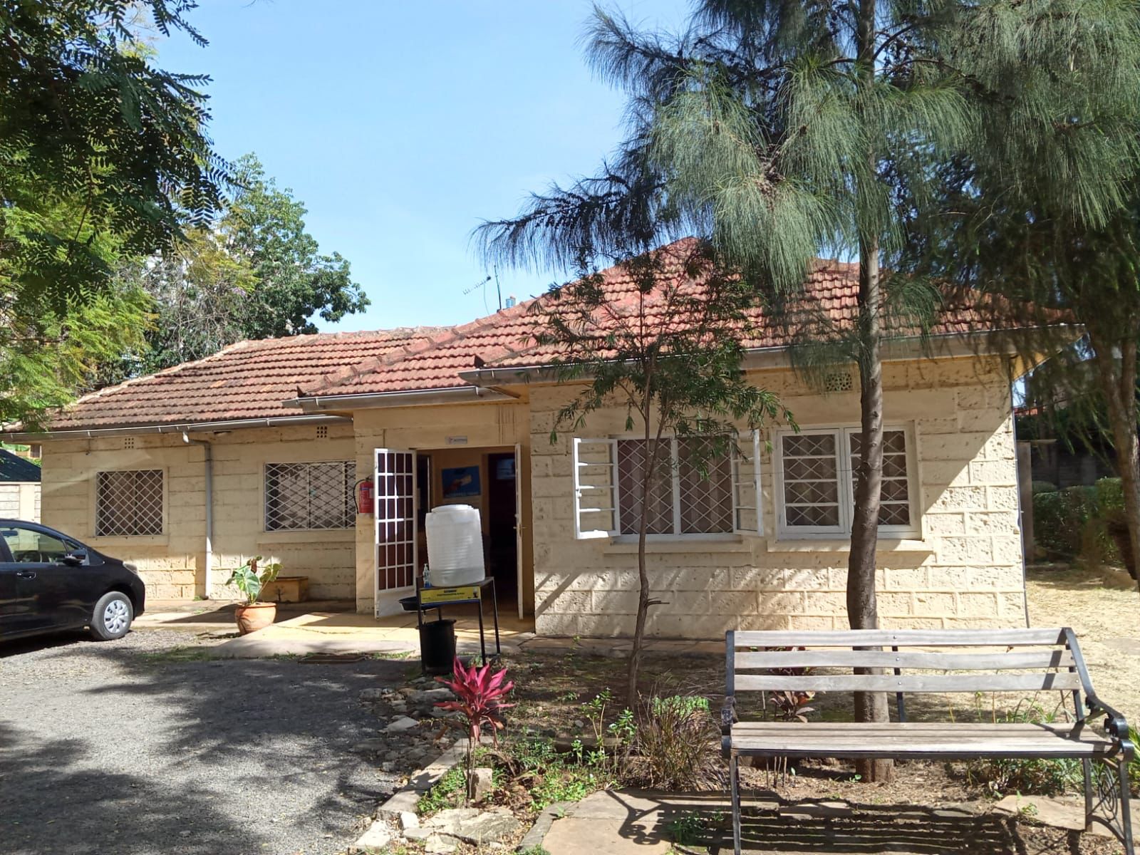 The first St. Hannah's School, a bungalow on Kindaruma Road
